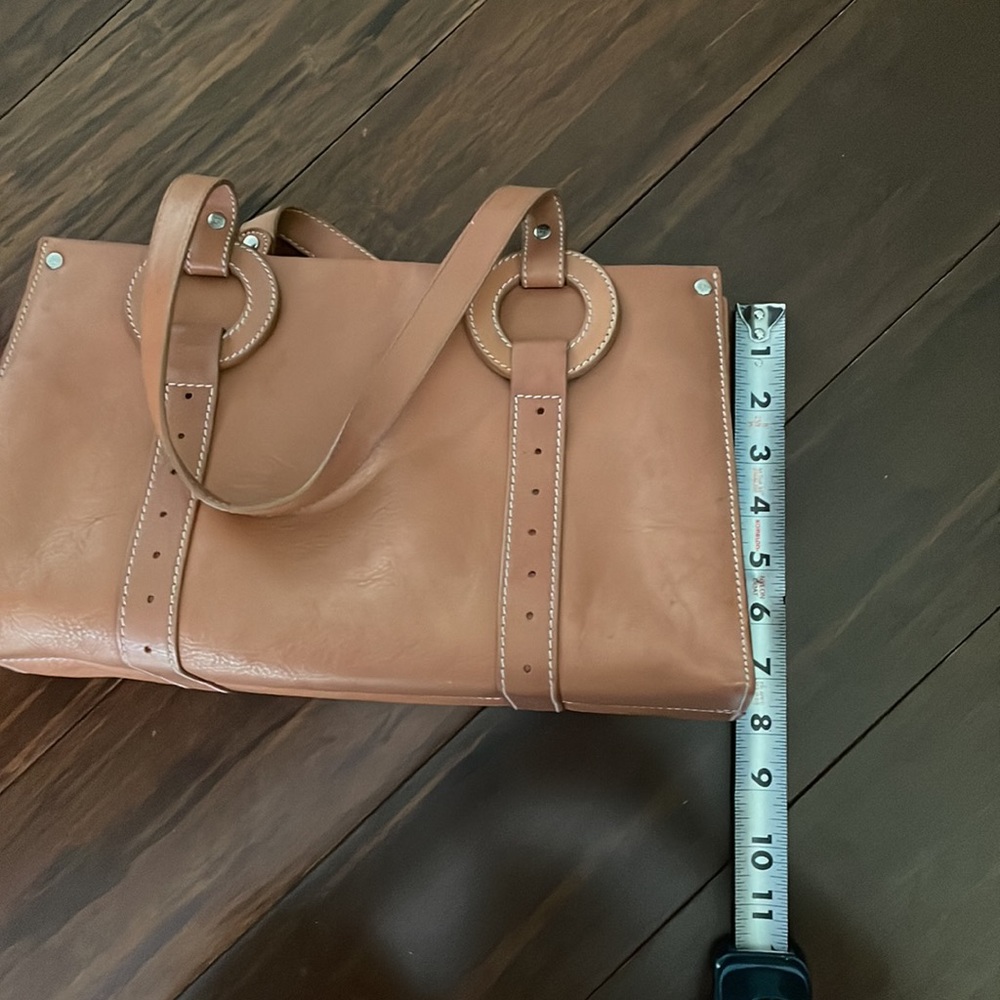 COLE HANN LEATHER PURSE - Picture 8 of 11